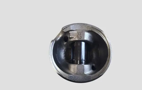 Volkswagen Amarok Piston 0000