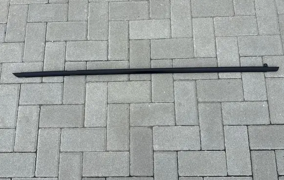 Toyota GT 86 Front door glass trim molding SU00304771