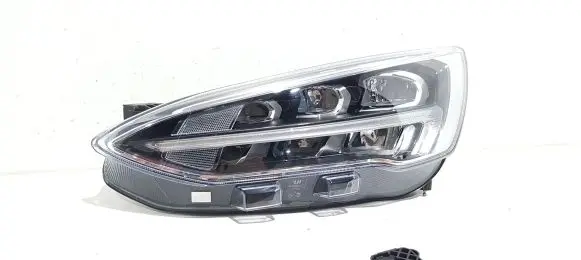 Ford Focus Headlight/headlamp JX7B13E015AD