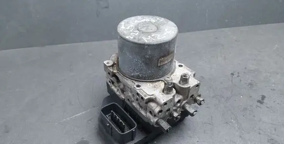 Mazda 6 ABS Pump GAM7437A0 1338004451
