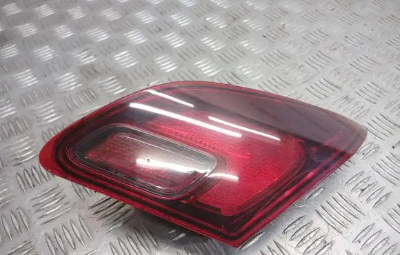 Opel Astra J Tailgate rear/tail lights