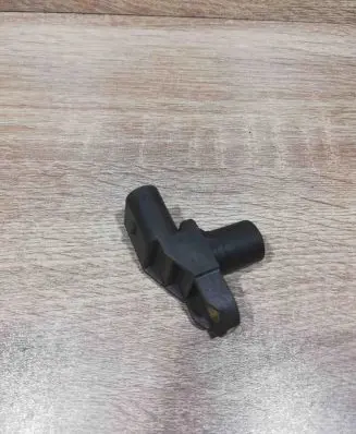 BMW 5 E60 E61 Camshaft position sensor 779225605