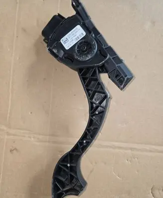 Ford Mondeo MK IV Accelerator throttle pedal 6G929F836RC 6PV00922014 11012008