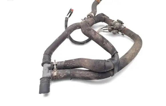 Nissan Note (E11) Engine coolant pipe/hose