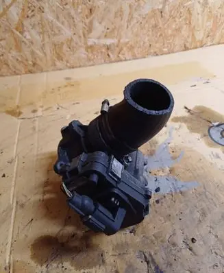 Opel Zafira B Throttle valve 48CP01