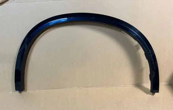 BMW X5 G05 Front arch trim 8069286
