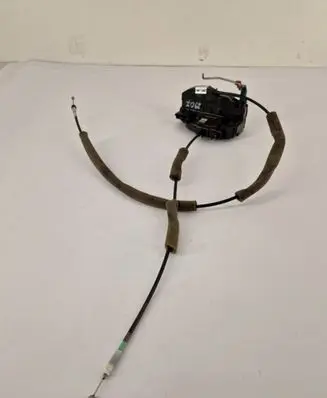 Nissan X-Trail T32 Front door lock 