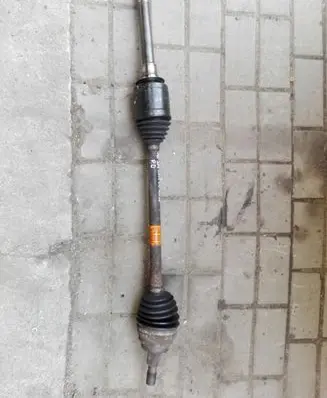 Mercedes-Benz ML W164 Front driveshaft A1643302401