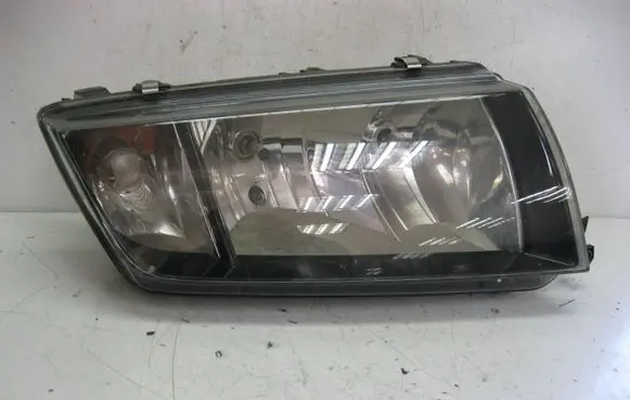 Skoda Fabia Mk1 (6Y) Headlight/headlamp