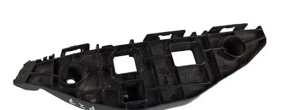 Front bumper mounting bracket