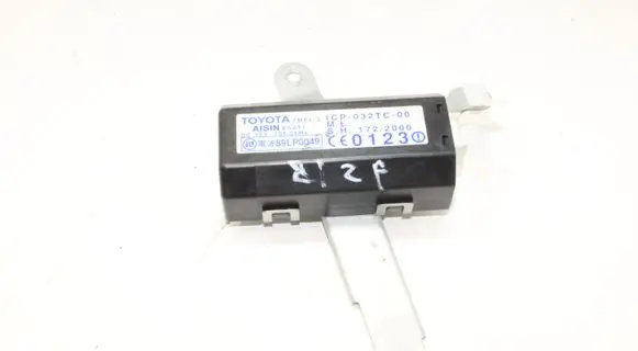 Lexus LS 430 Keyless (KESSY) go control unit/module ICP032TC00