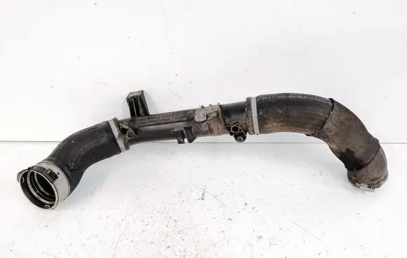 Volvo XC60 Intercooler hose/pipe 31422153 31338543 31338545