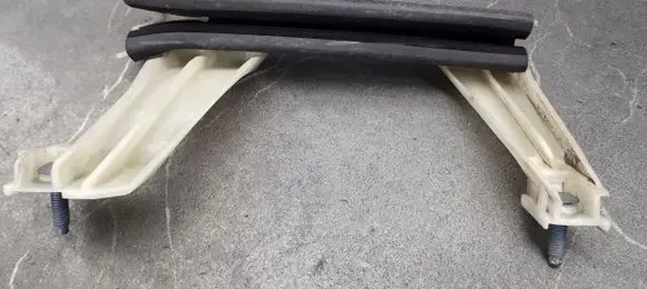Citroen C4 Grand Picasso Door glass rail 