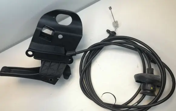 Opel Combo E Engine bonnet (hood) release handle