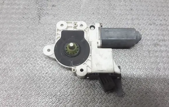 Opel Signum Rear door window regulator motor 24414776LH