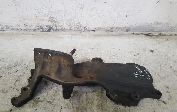 Toyota Corolla Verso AR10 Engine mounting bracket 123150G010