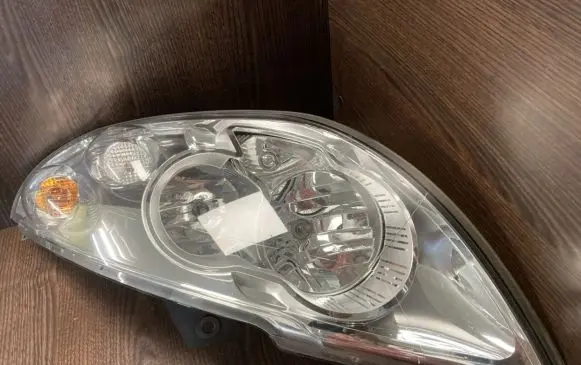 Opel Movano B Headlight/headlamp 260600050R