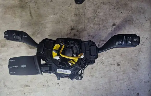 Ford Kuga I Wiper turn signal indicator stalk/switch 4M5T14A664AB