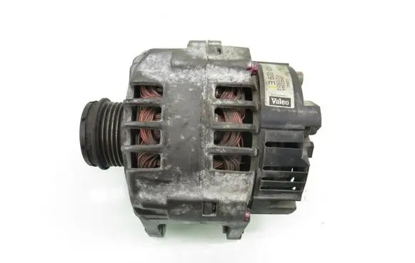 Volkswagen PASSAT B5 Generator/alternator 028903029E