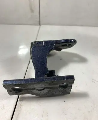 BMW 7 E65 E66 Front door upper hinge 7017818