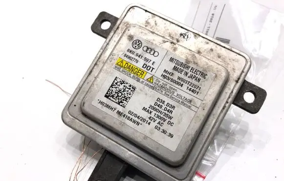 Audi A6 S6 C7 4G Voltage converter/converter module 8K0941597E
