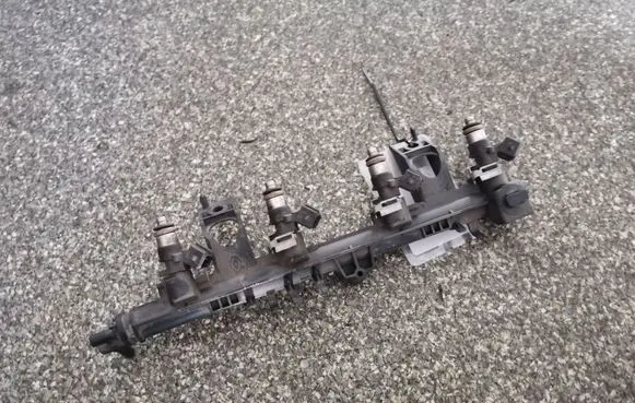 Fuel injectors set