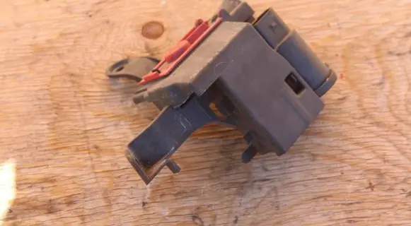 Audi A4 S4 B9 Current control relay 8W0941823F 180296