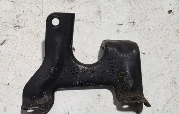 Audi A6 S6 C6 4F EGR valve cooler bracket 059131121C