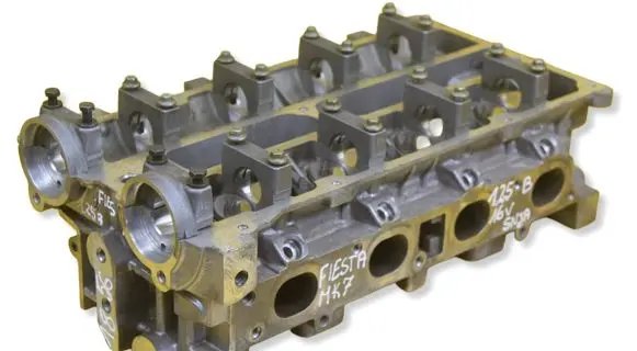 Ford Fiesta Engine head RF8A6G6090JA