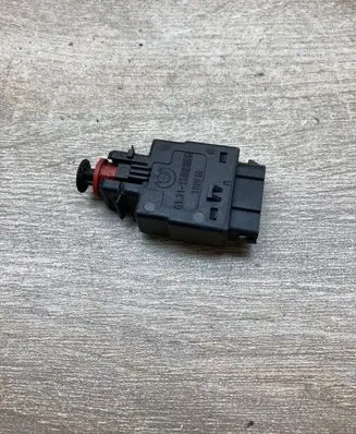 BMW 7 E32 Brake pedal sensor switch 1382385