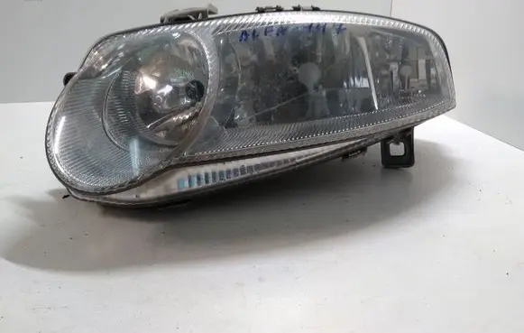 Alfa Romeo 147 Headlight/headlamp 468261970