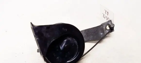 Nissan Primera Horn signal E9011157