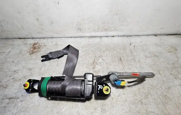 Volvo S60 Front seatbelt 30662998