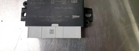 Peugeot Partner Parking PDC control unit/module 9832121480
