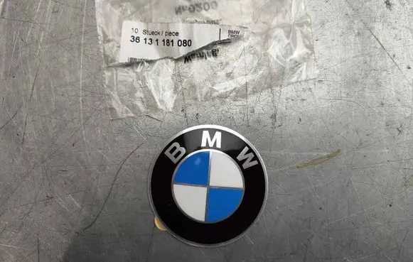 BMW 3 E36 Manufacturer badge logo/emblem 36131181080 36131117648 1181080