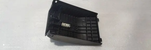 Volvo XC60 Fuse box cover 33300380