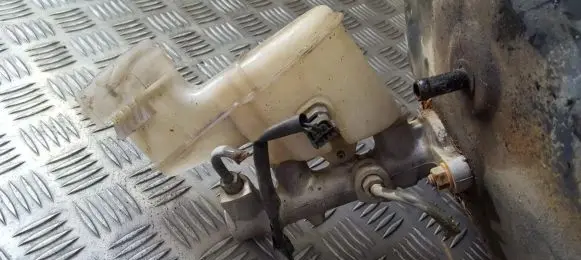 Honda Accord Master brake cylinder