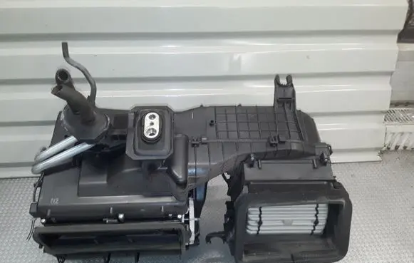 Jeep Compass Interior heater climate box assembly 05058255AF