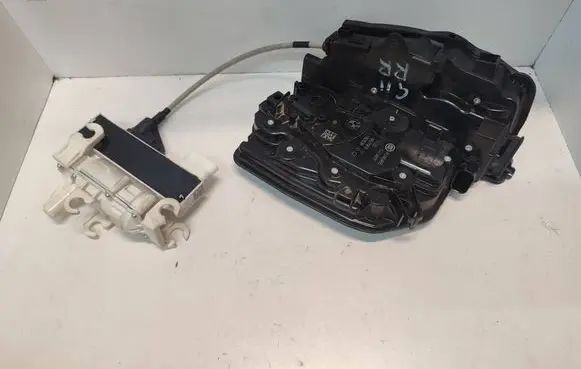 BMW 7 G11 G12 Rear door soft close latching motor 51227386242 51225A36EA6