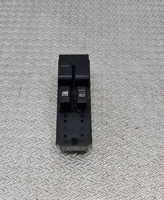 Suzuki Splash Electric window control switch 3799062J10