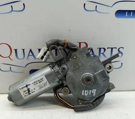 Mercedes-Benz CLS C219 Sunroof motor/actuator 0390200011