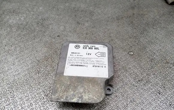 Volkswagen Golf IV Airbag control unit/module 1J0909605