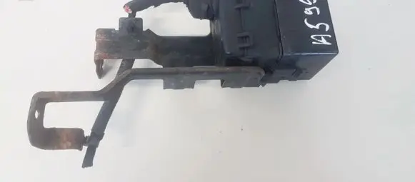 KIA Carens II Fuse box set B67281400117