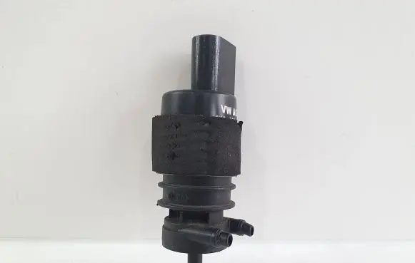 Audi Q7 4M Windshield washer spray nozzle 1K6955651