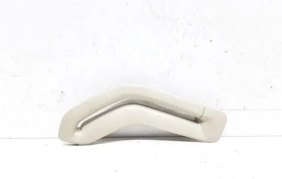 Volvo XC90 Seat belt trim 1882