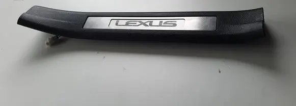 Lexus RX 330 - 350 - 400H Rear sill trim cover