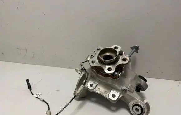 BMW 5 G30 G31 G38 Rear wheel hub 6866337 6866335