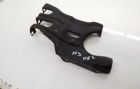 Mercedes-Benz C W203 Headlight/headlamp mounting bracket