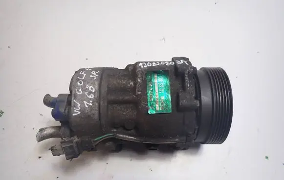Volkswagen Golf IV Air conditioning (A/C) compressor (pump) 1J0820803A