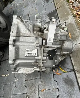 Mini One - Cooper F56 F55 Manual 5 speed gearbox 7638371